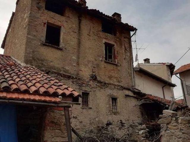 Villa Indipendente in vendita a Villa Lesa, Piemonte