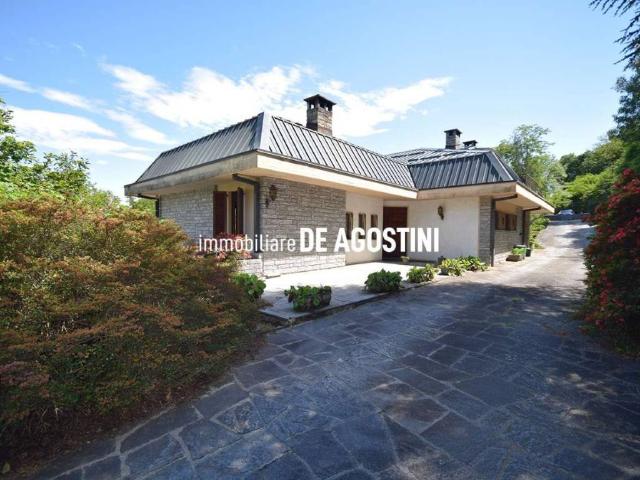 Villa Indipendente in vendita a Villa Lesa, Piemonte