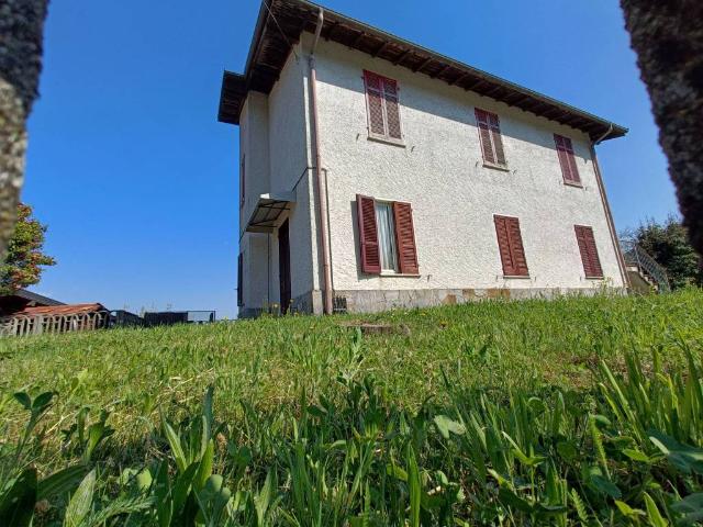 Villa Indipendente in vendita a Piemonte, Novara