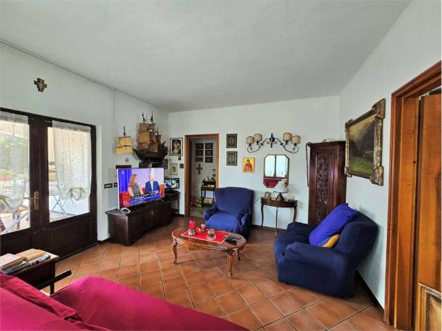 Villa Indipendente in vendita a Villa Lesa, Lesa
