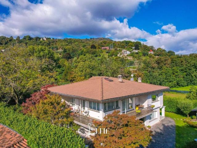 Villa Indipendente in vendita a Villa Lesa, Piemonte