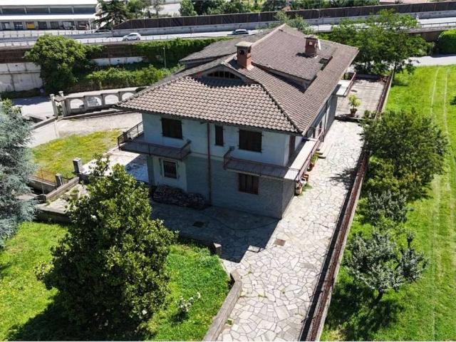 Villa Indipendente in vendita a Piemonte, Cuneo
