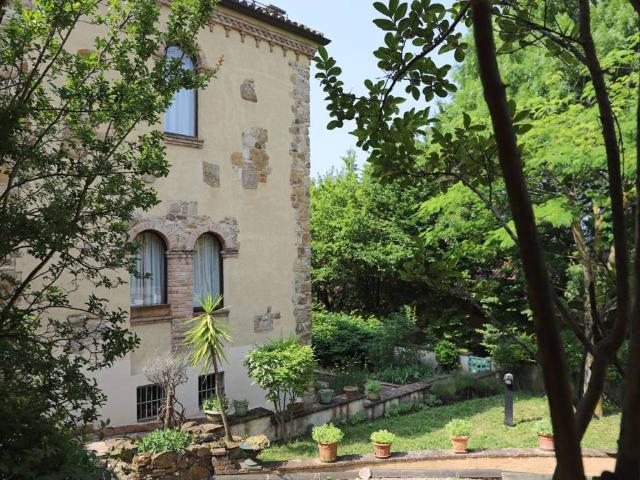 Villa Indipendente in vendita a Langhirano, Reggio Emilia