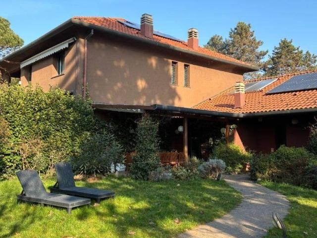 Villa Indipendente in vendita a California, Lesmo