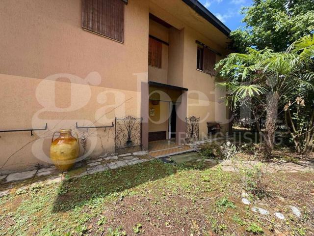 Villa Indipendente in vendita a California, Lesmo
