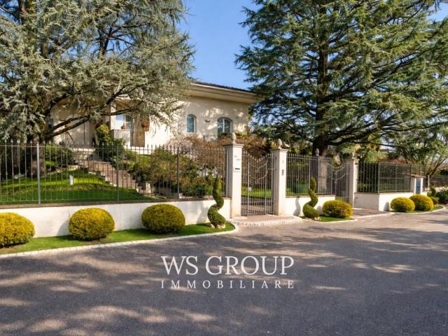 Villa Indipendente in vendita a California, Lesmo