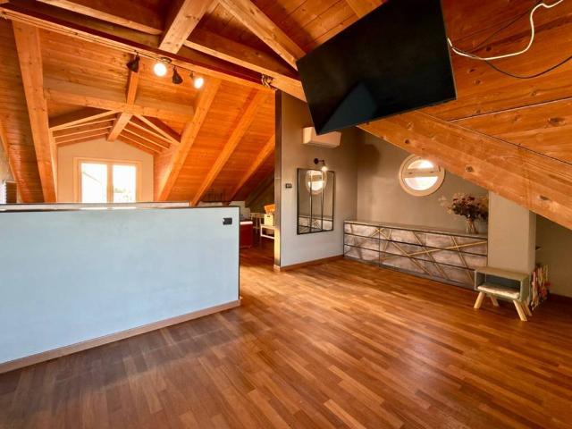 Villa Indipendente in vendita a Lesmo, Lombardia