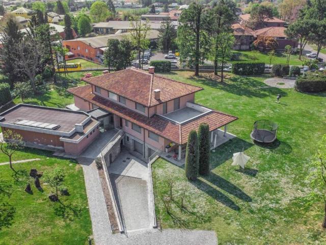 Villa Indipendente in vendita a Gerno, Lesmo