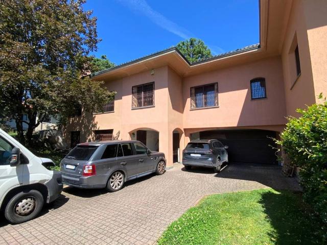 Villa Indipendente in vendita a Gerno, Lesmo