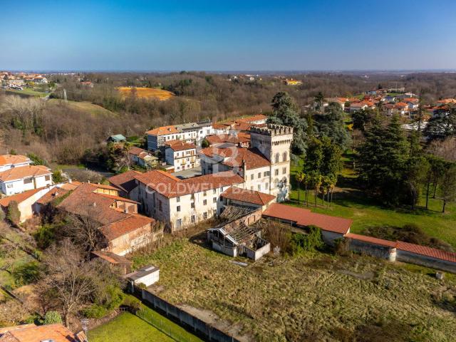 Villa Indipendente in vendita a Piemonte, Biella