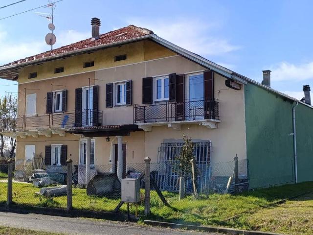 Villa Indipendente in vendita a Piemonte, Biella