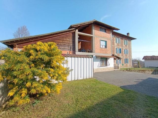 Villa Indipendente in vendita a Piemonte, Biella