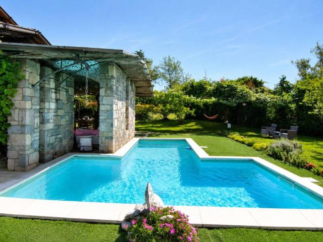Villa Indipendente in vendita a Piemonte, Biella