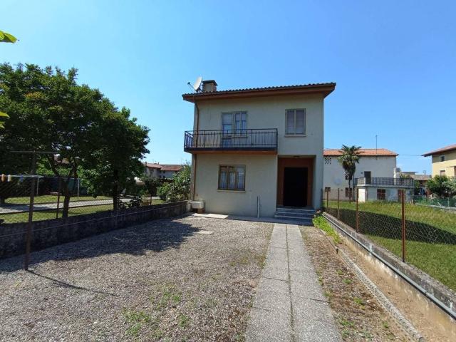 Villa Indipendente in vendita a Lestizza, Friuli-Venezia Giulia