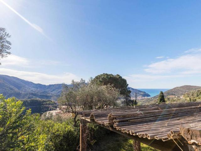 Villa Indipendente in vendita a Dosso, Levanto
