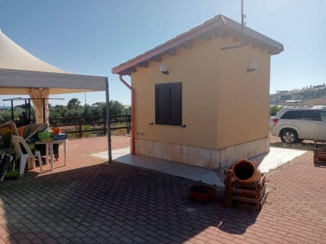 Villa Indipendente in vendita a Licata, Sicilia