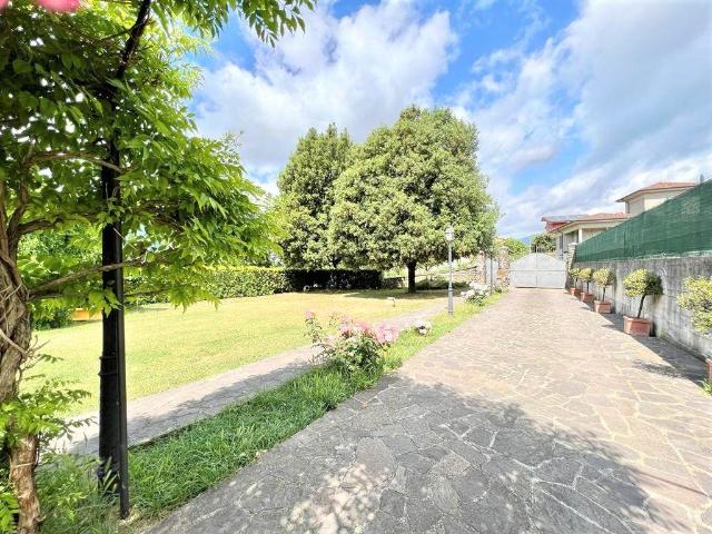 Villa Indipendente in vendita a Terrarossa, Licciana Nardi