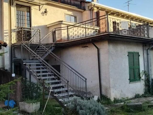 Villa Indipendente in vendita a Unione di comuni Montana Lunigiana, Licciana Nardi