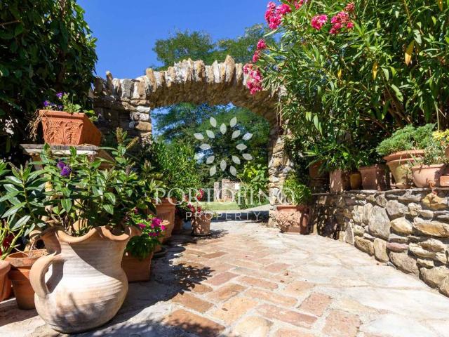 Villa Indipendente in vendita a Unione di comuni Montana Lunigiana, Licciana Nardi