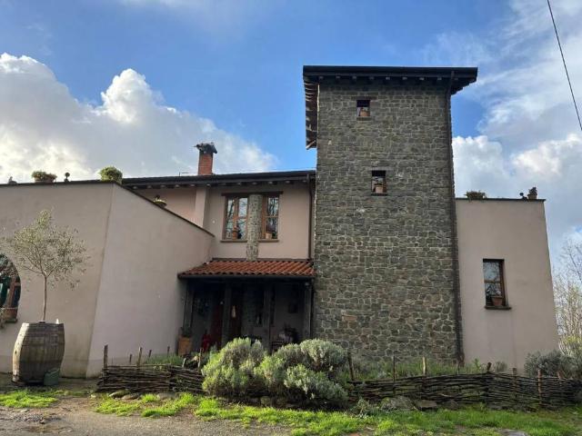 Villa Indipendente in vendita a Unione di comuni Montana Lunigiana, Licciana Nardi