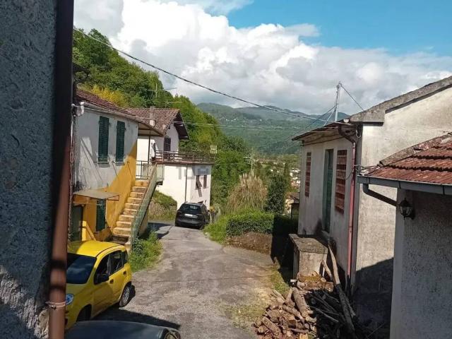 Villa Indipendente in vendita a Unione di comuni Montana Lunigiana, Licciana Nardi