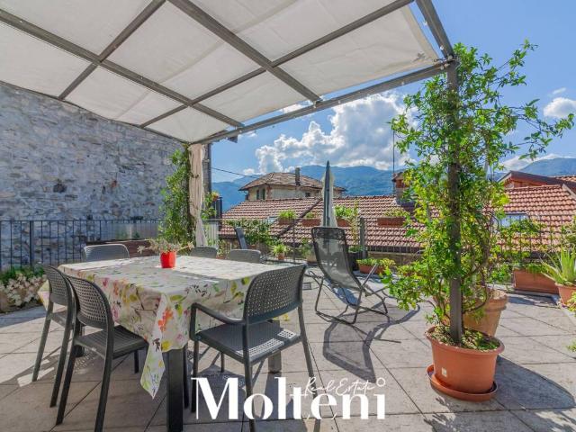 Villa Indipendente in vendita a Lierna, Lombardia