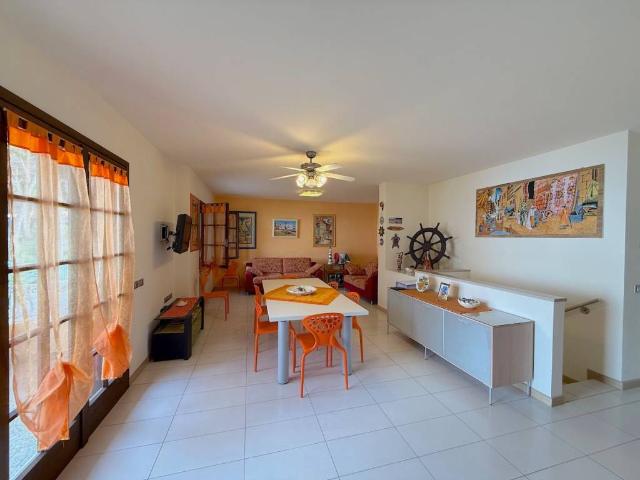 Villa Indipendente in vendita a Lignano Riviera, Lignano Pineta