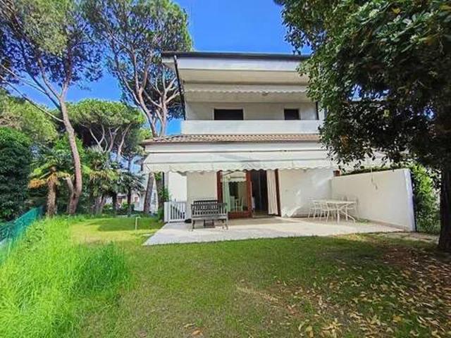 Villa Indipendente in vendita a Lignano Pineta / Lignan Pinede, Lignano Sabbiadoro / Lignan