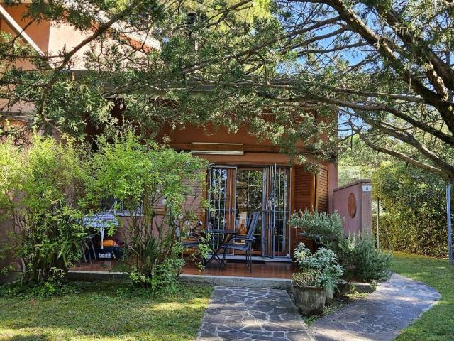 Villa Indipendente in vendita a Lignano Riviera, Lignano Pineta