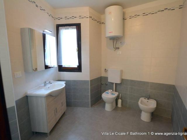 Villa Indipendente in vendita a Lignano Pineta