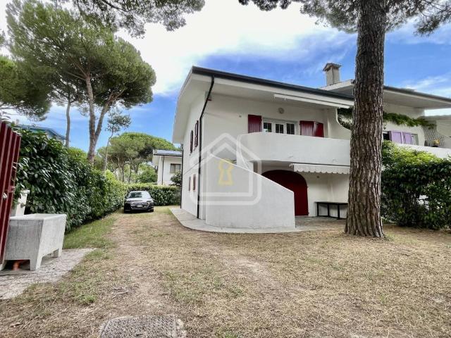 Villa Indipendente in vendita a Lignano Riviera, Lignano Pineta