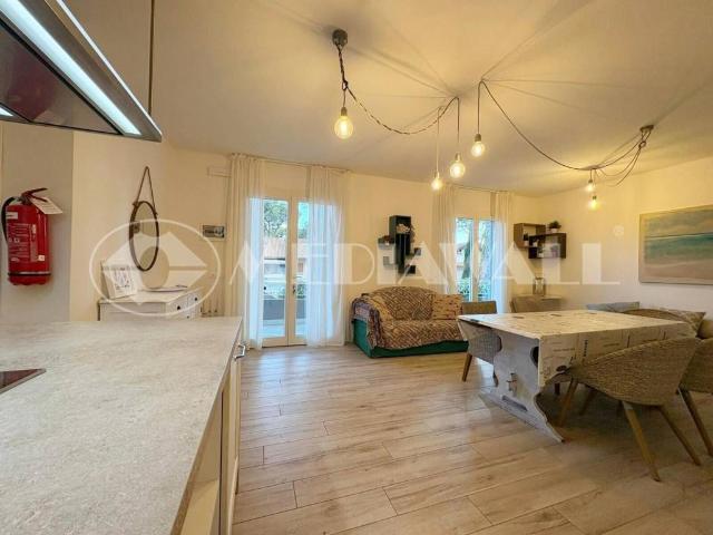 Villa Indipendente in vendita a Lignano Riviera, Lignano Pineta