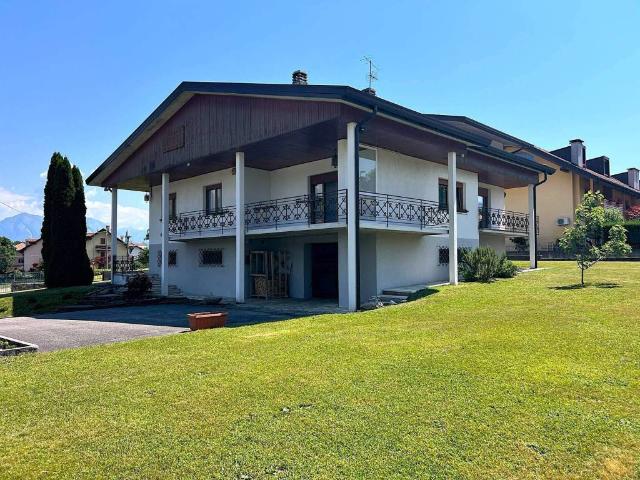 Villa Indipendente in vendita a Limana, Veneto
