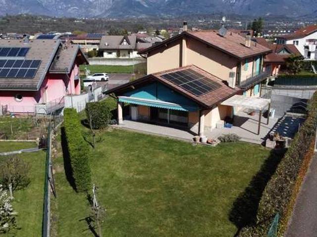 Villa Indipendente in vendita a Limana, Veneto