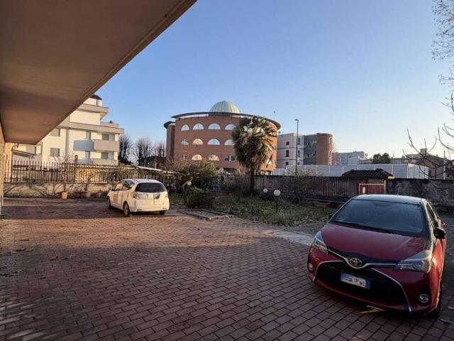 Villa Indipendente in vendita a Villaggio del Sole, Limbiate