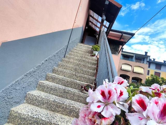 Villa Indipendente in vendita a Villaggio del Sole, Limbiate