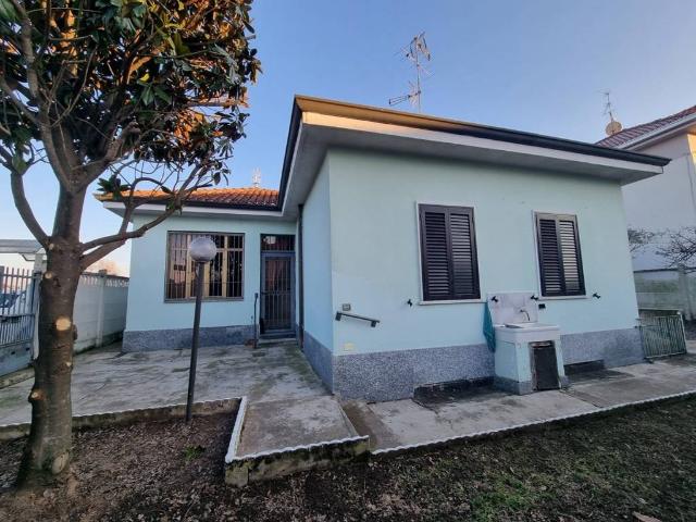 Villa Indipendente in vendita a San Francesco, Limbiate