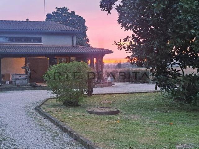 Villa Indipendente in vendita a Limena, Veneto