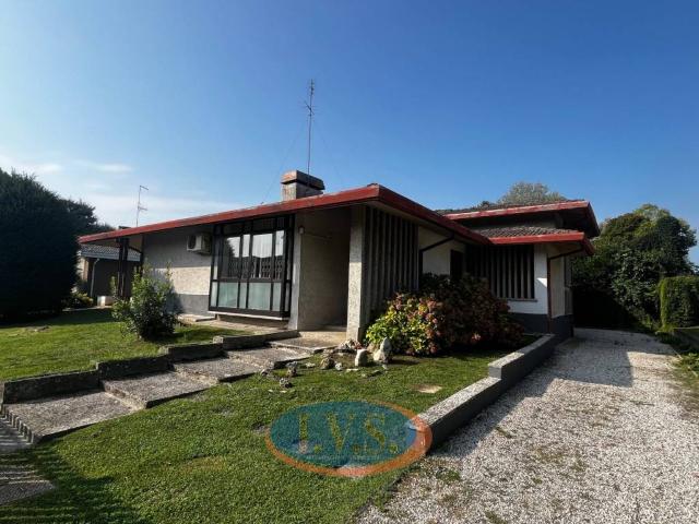 Villa Indipendente in vendita a Limena, Veneto