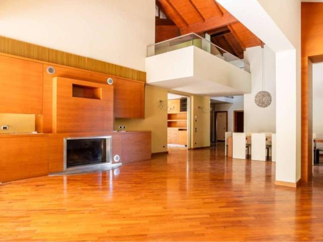 Villa Indipendente in vendita a Limido Comasco, Lombardia