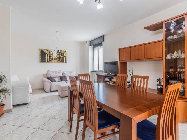 Villa Indipendente in vendita a Limido Comasco, Lombardia