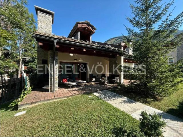 Villa Indipendente in vendita a Casali Barat, Piemonte