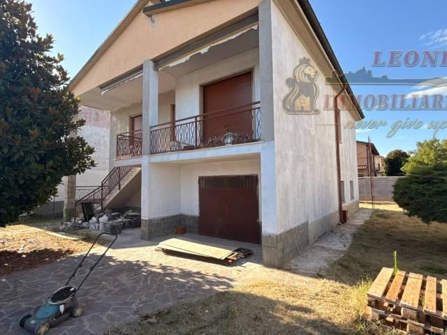 Villa Indipendente in vendita a Linarolo, Lombardia