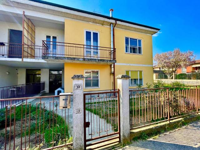 Villa Indipendente in vendita a Linarolo, Lombardia