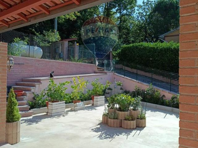 Villa Indipendente in vendita a Lioni, Campania