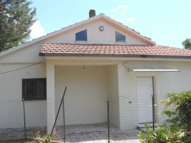 Villa Indipendente in vendita a Lioni, Campania