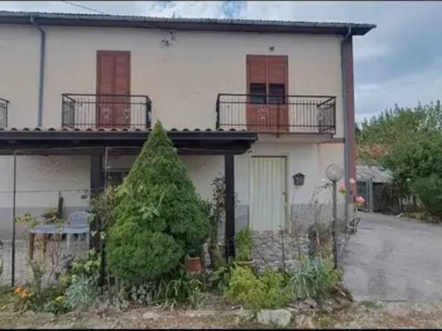 Villa Indipendente in vendita a Lioni, Campania