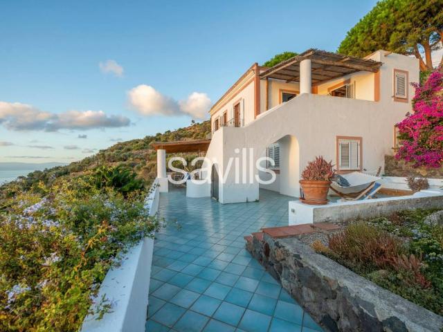 Villa Indipendente in vendita a Filicudi Porto, Panarea