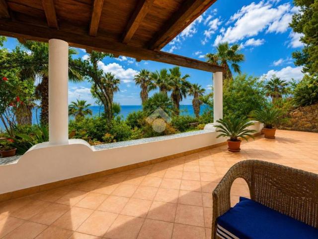 Villa Indipendente in vendita a Vulcano Gelso, Panarea
