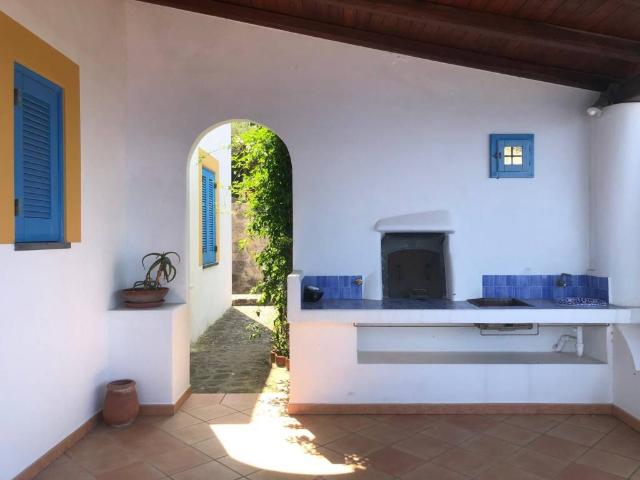 Villa Indipendente in vendita a San Salvatore, Panarea